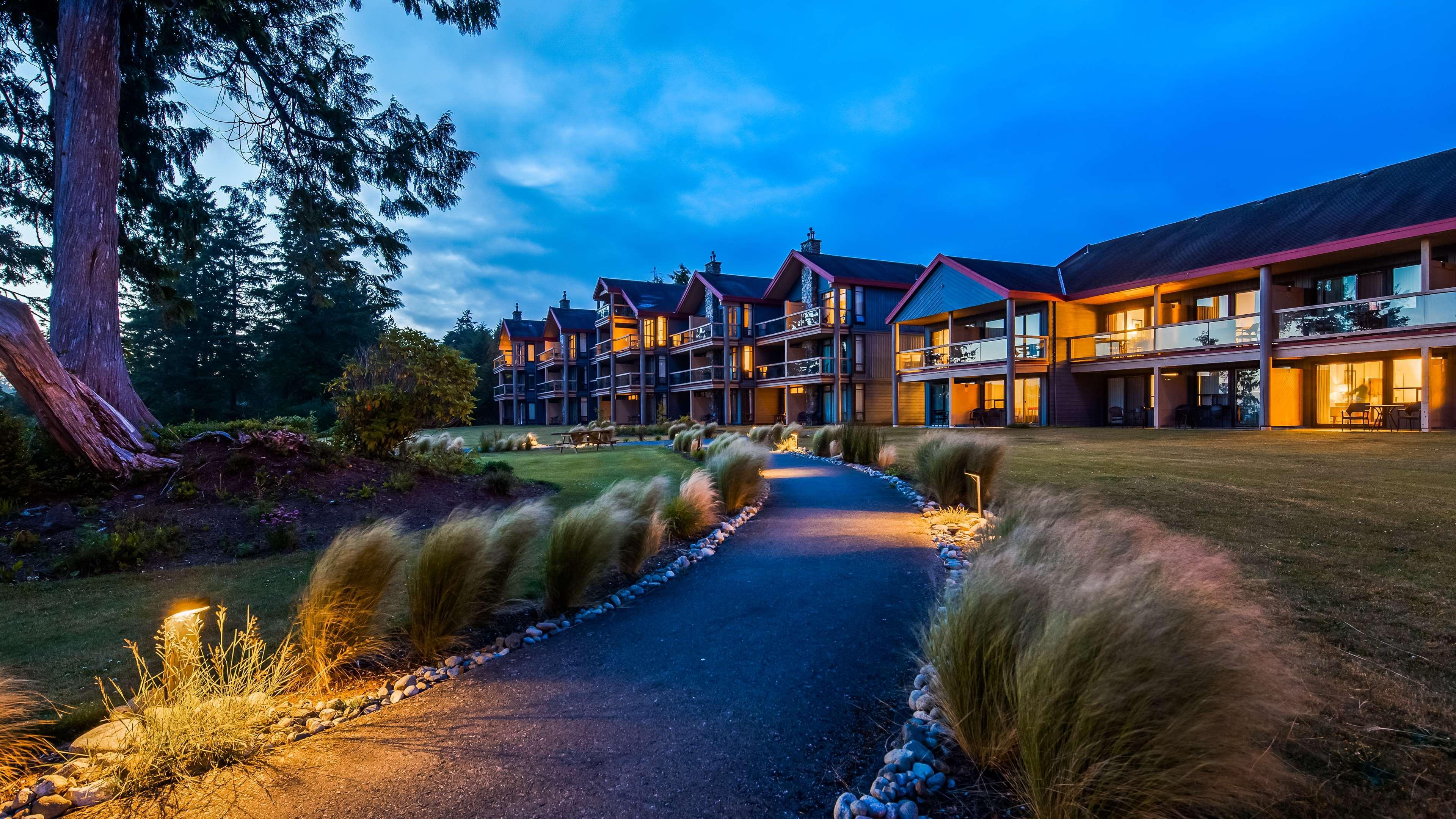 Best Western Plus Tin Wis Resort Тофино Экстерьер фото